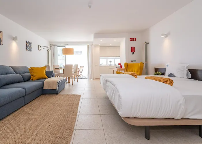 Vista Mar No Golden Club Com Acesso Piscinas & Daire